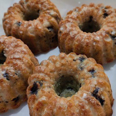 Gluten Free Blueberry Bundt Cakes(6)