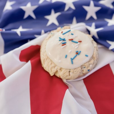 Memorial Day Crumble Cookie Dupe