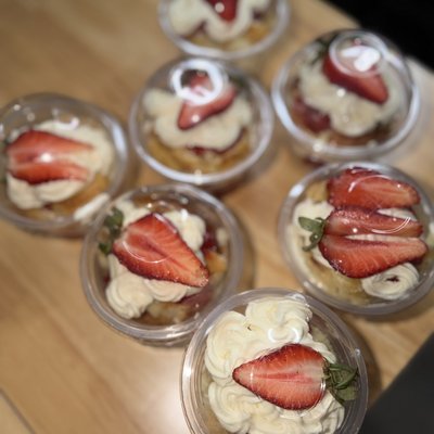 Strawberry Shortcake Dessert Cups