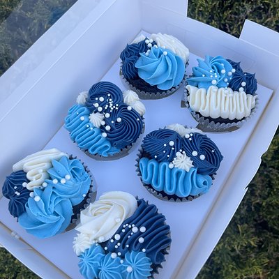 Half Dozen Cupcakes 