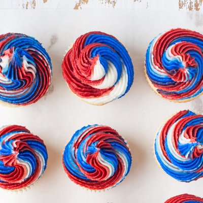 Labor Day Swirl Cupcakes (6ct )