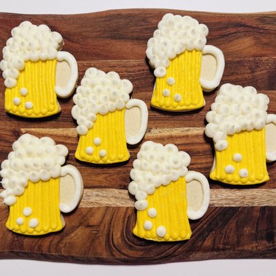 Beer Mug Sugar Cookies With Buttercream Frosting
