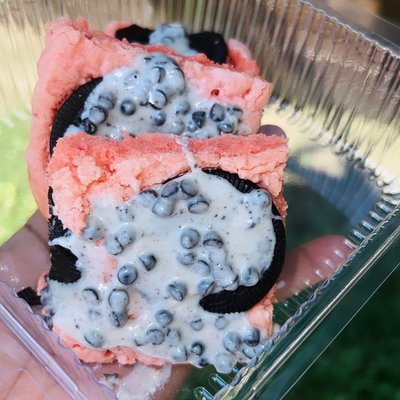 Strawberry Cookies & Creme Brownies 