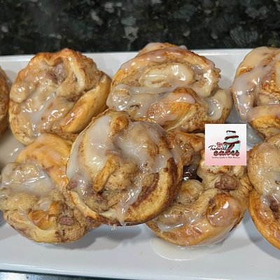 Chocolate Chip Cookie Cinnamon Rolls 