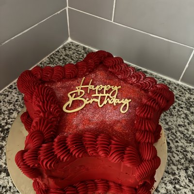 Star Cake 10” 