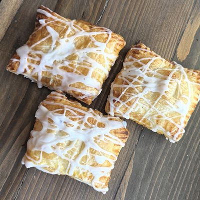  Turnover Pastries (8 Pastries)