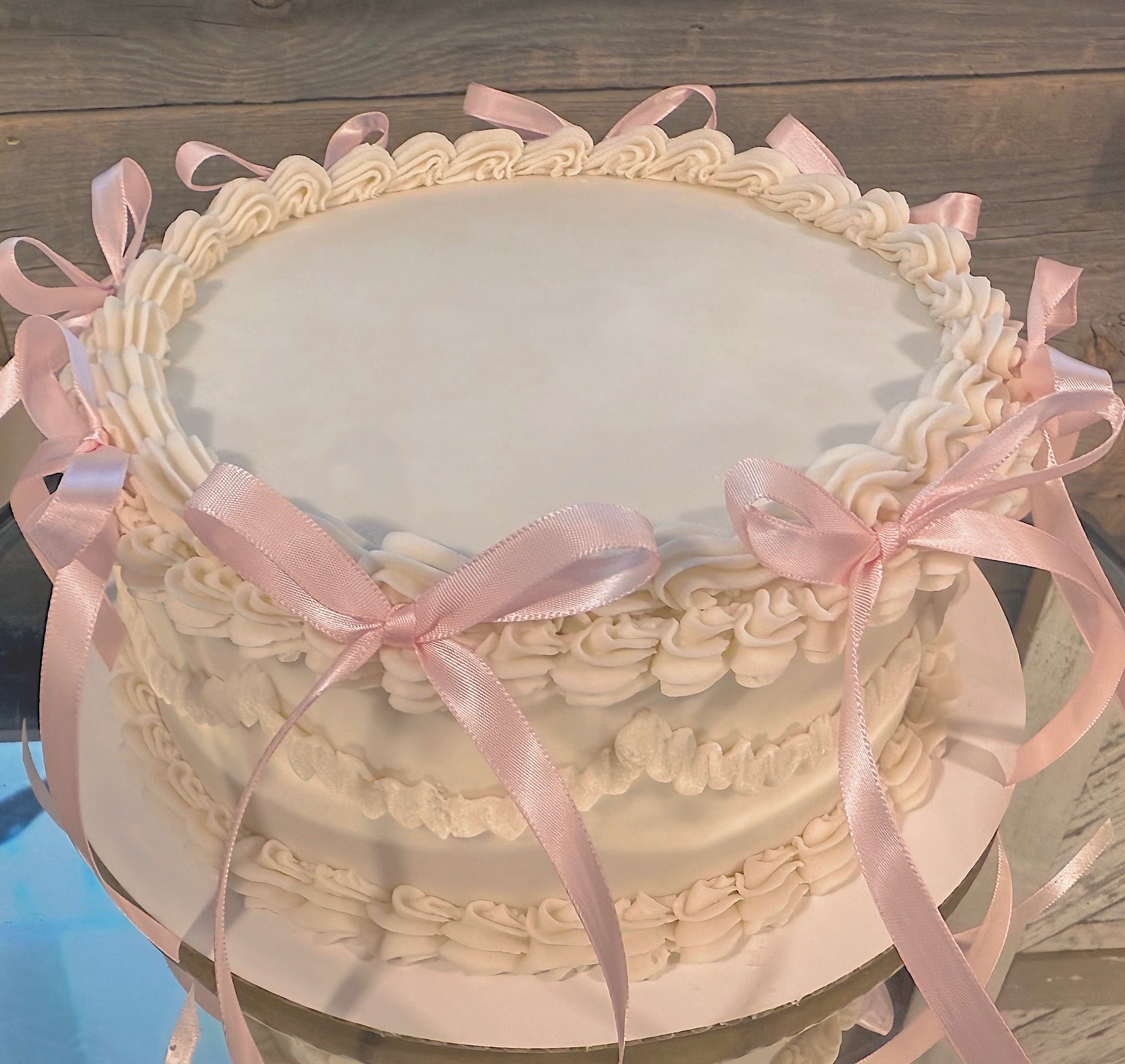 Custom 8” Wedding Cake 24 Servings