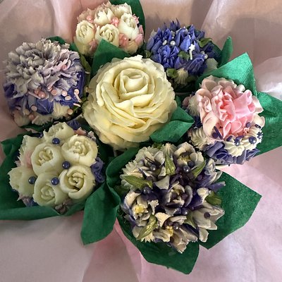 Cupcake Bouquets 7 Cupcakes