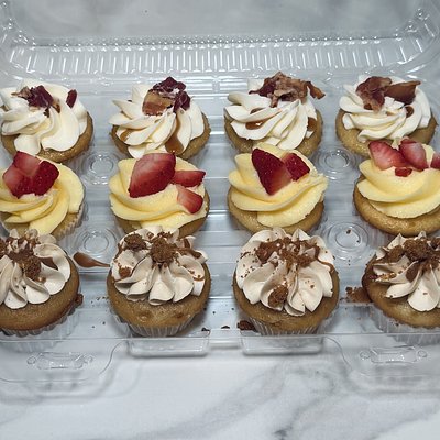 Father’s Day Mini Cupcake Flight 