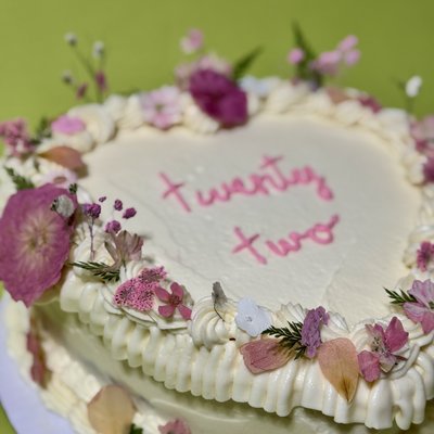 6” Heart Cake