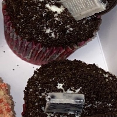 Oreo Crunch Cupcakes 