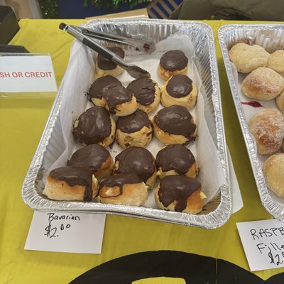Sourdough Donut Stuffed With Bavarian Cream Filling