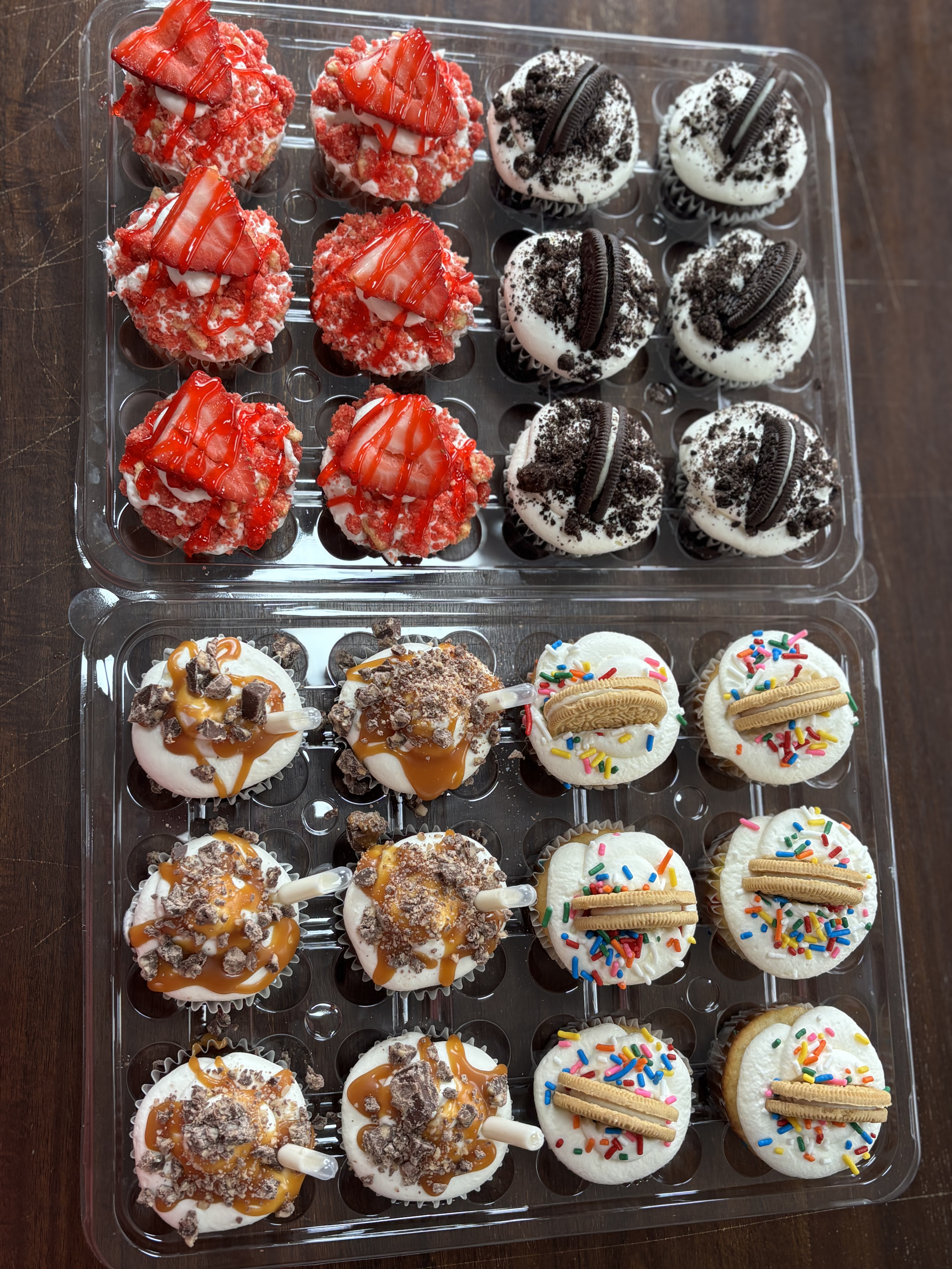 Variety Pack cupcakes 2Dozen 