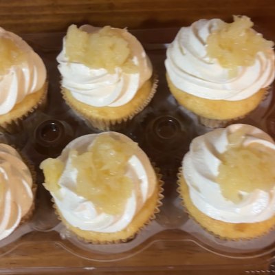 Pineapple Cupcakes 