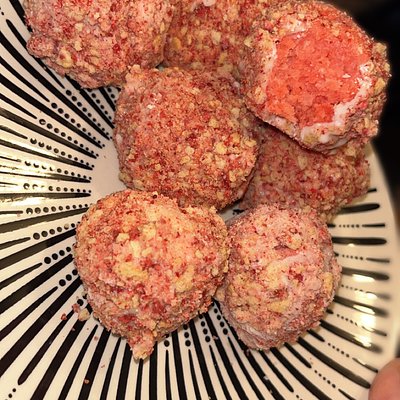 Strawberry Crunch Cake Bites