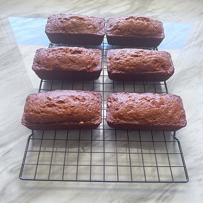 Mini Banana Walnut Loaves (6)