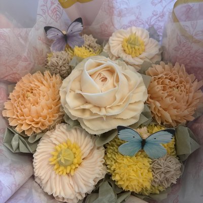 7 Cupcake Bouquet