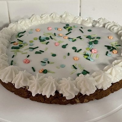 Custom Cakes