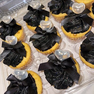 Infused Cupcakes (12) 