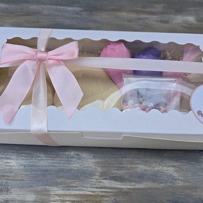 Large DIY Cookie Decorating Kit (12 Cookies)