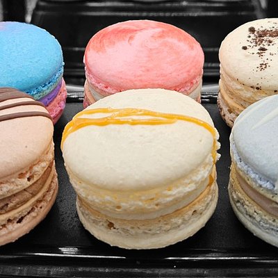 Macaron Chocolate Pistachio Kataifi Bar Bundle 