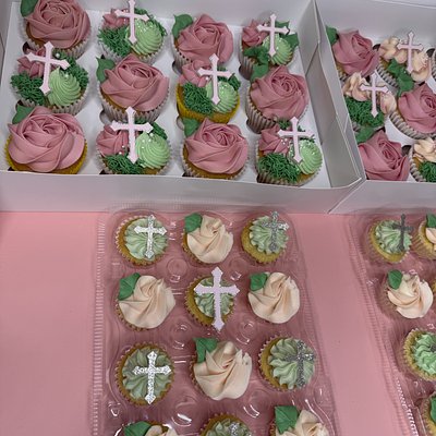 Mini Classic Cupcakes 