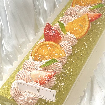 Matcha Strawberry Latte 