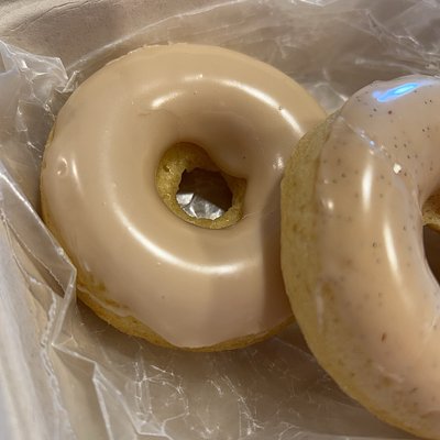 Classic Bake Doughnut With Vanilla Glaze