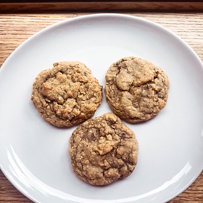 Oatmeal Cinnamon Walnut Raisin DOZEN