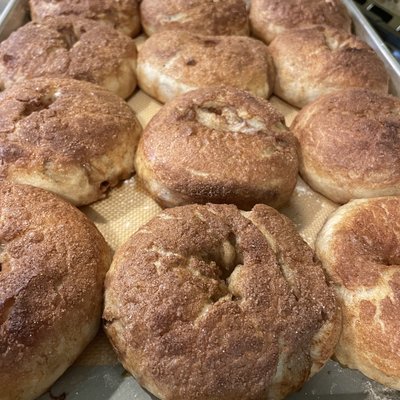 Cinnamon Crunch Bagels