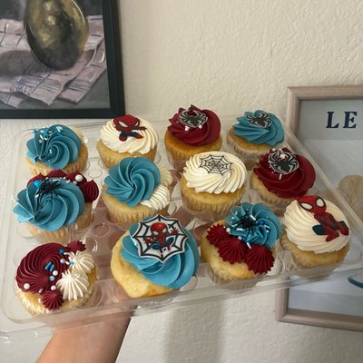 Cupcakes 🧁🫧 (custom To Match Your Cake)