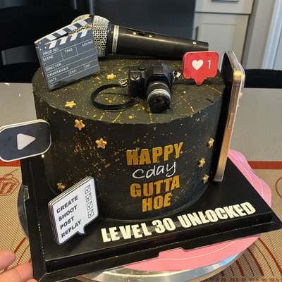 Köokē Jar Custom Cakes