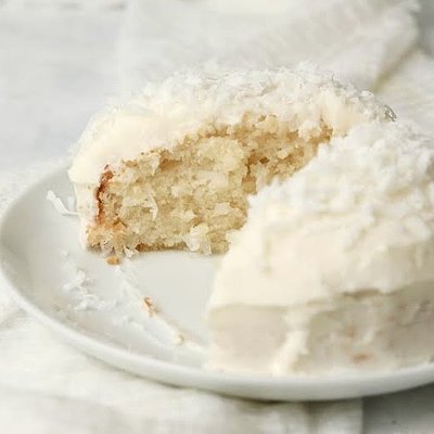 White Chocolate & Coconut Cake