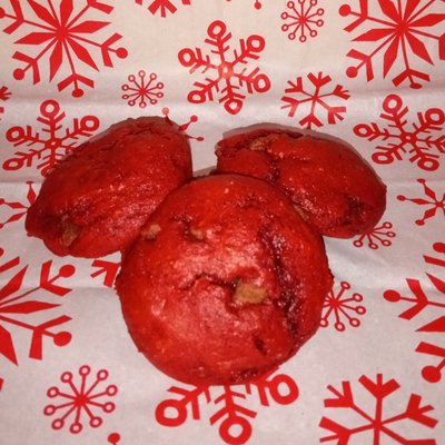 Red Velvet Chocolate Chip Cookies 