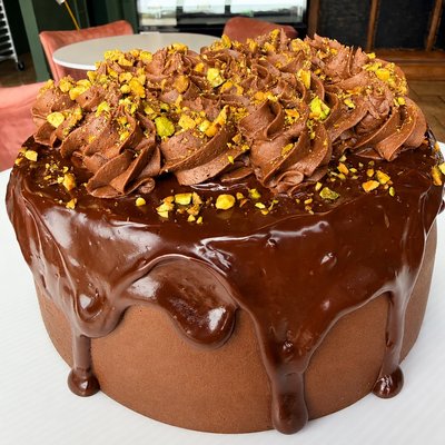 Dubai Chocolate Cake