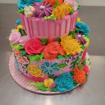 8" & 12" Two Tiered Round (65 Servings+)