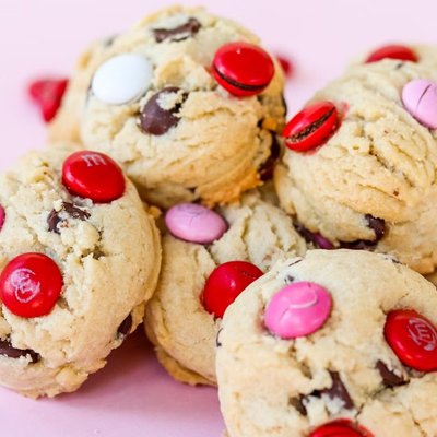 Classic M&M Cookies