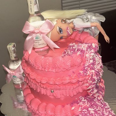 6in Circle Cake
