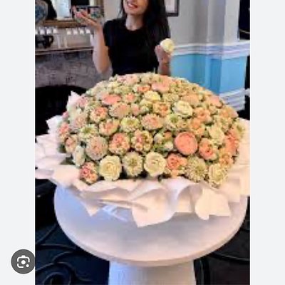 100 Gourmet Floral Bouquet