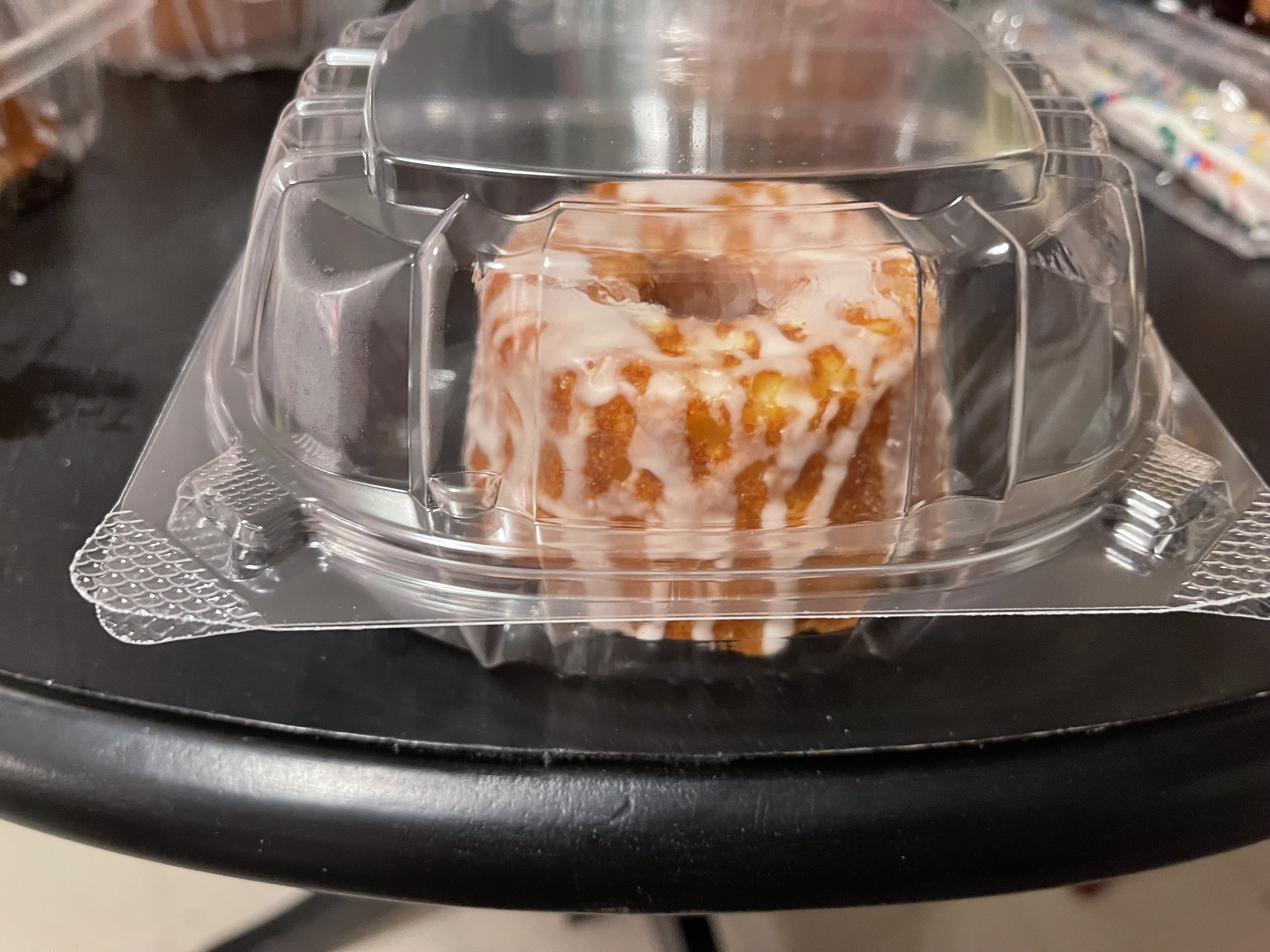 Mini 7UP Cakes