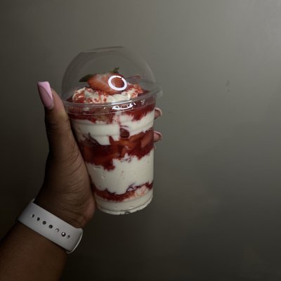 Strawberry Crunch Cheesecake Cup