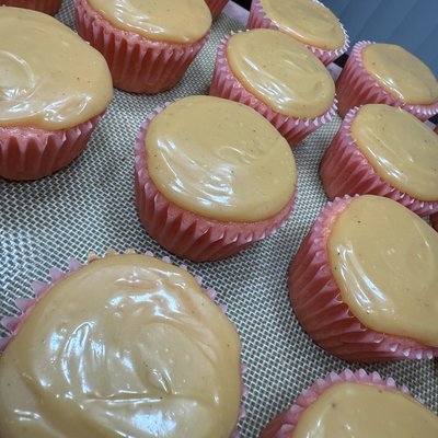 Caramel Cupcakes 4-Pack