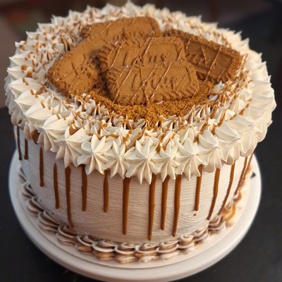 9 Inch Cookie Butter 2 Layer Cake