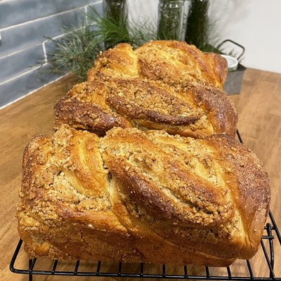 Babka: Walnut