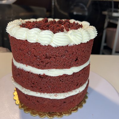 Lemon Cake 8in 2layer Or Red Velvet Naked Cake 