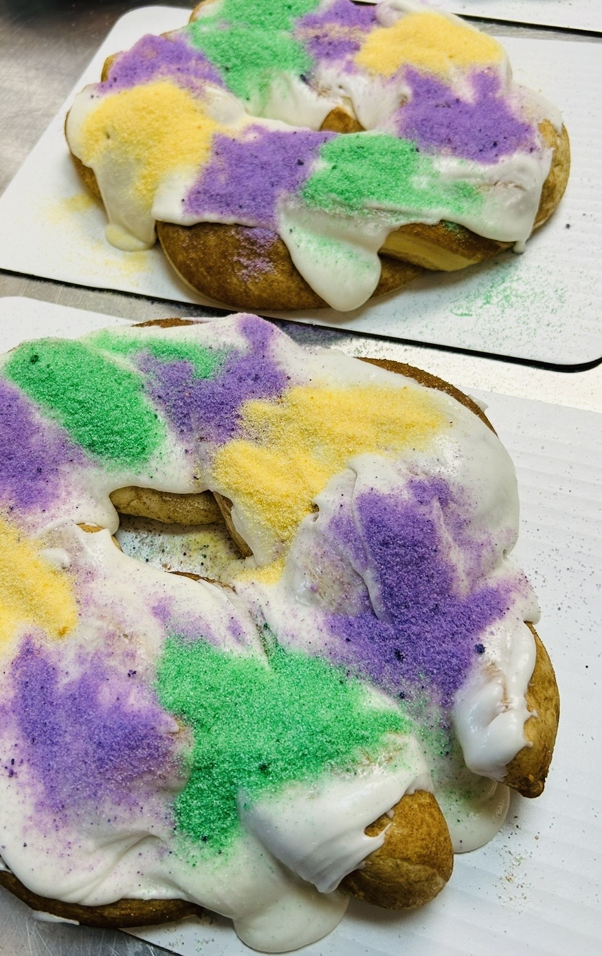 Medium King Cake (Pecan Praline) Filled