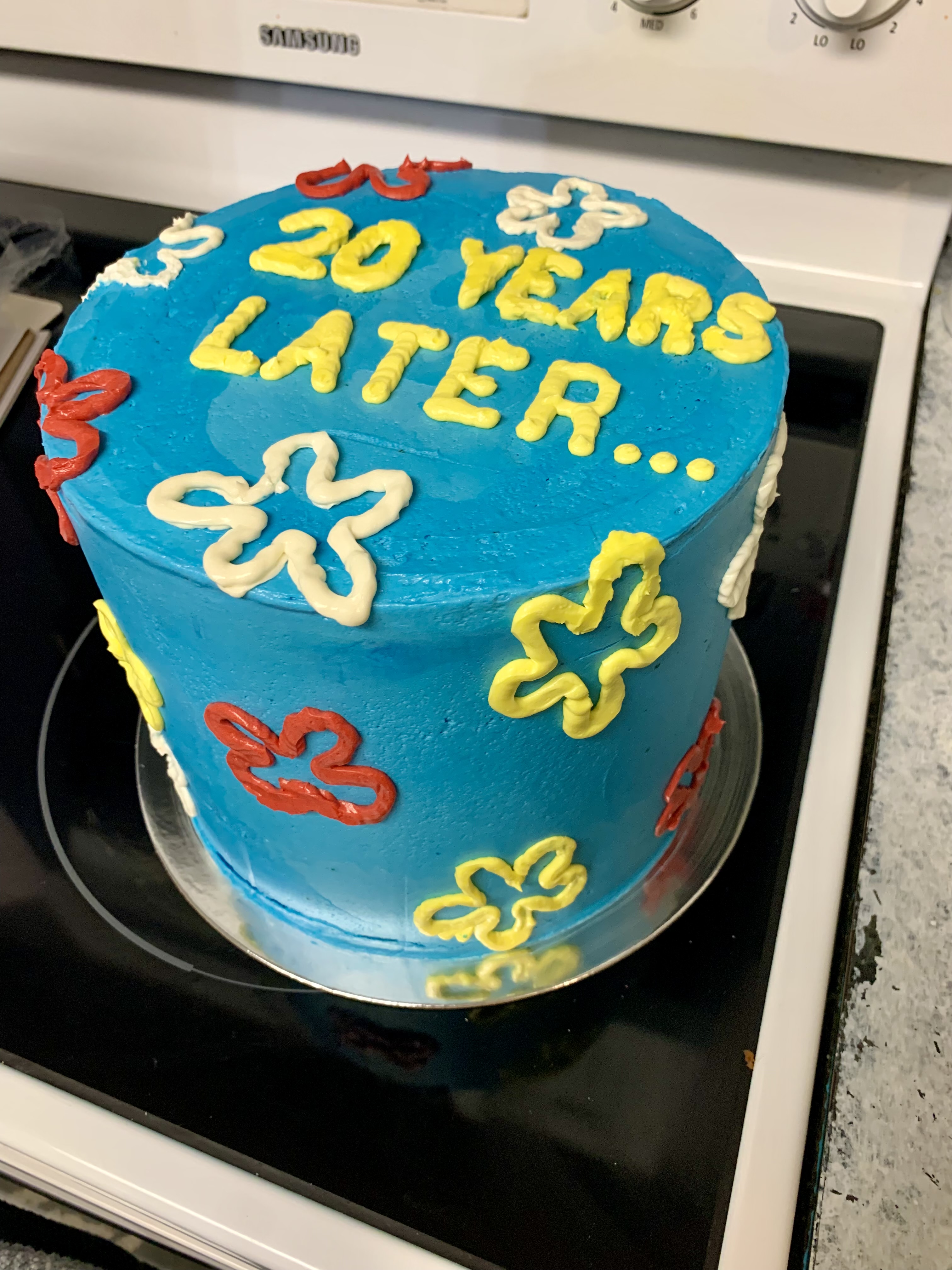 Round Cake (3 Layer) 8 Inch 