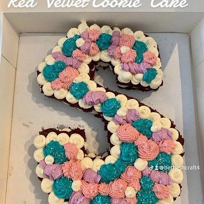 Gluten Free - 1 Letter Gluten Free Cake With Frosting 