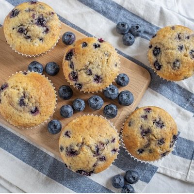 Traditional Blueberry Muffins (6 Count)