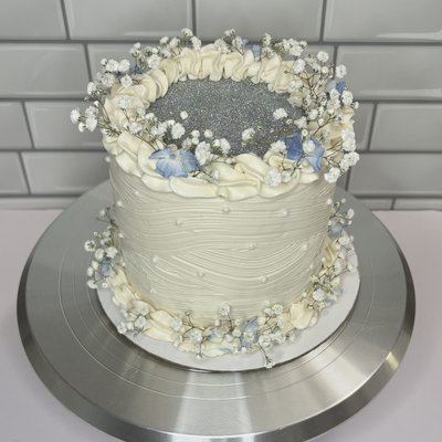 Round Cake: 6 Inch 2 Layer 
